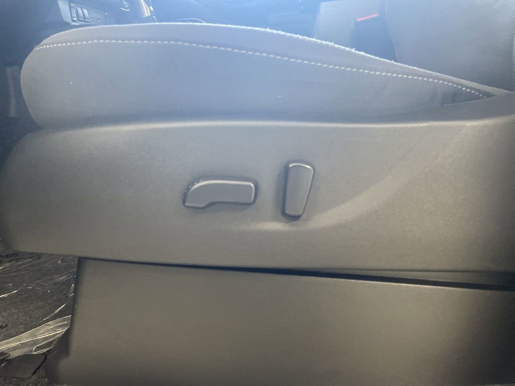 Certified 2024 Nissan Frontier SV w/ SV Convenience Package image 20