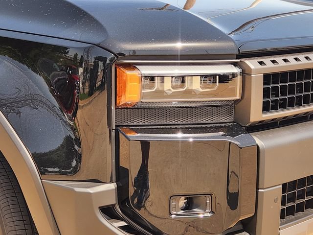 New 2027 Toyota Land Cruiser w/ Premium Package AWD/4WD image 6
