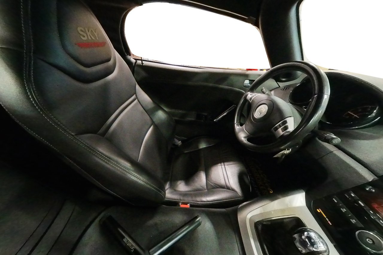 Used 2007 Saturn Sky w/ Premium Trim Pkg image 34