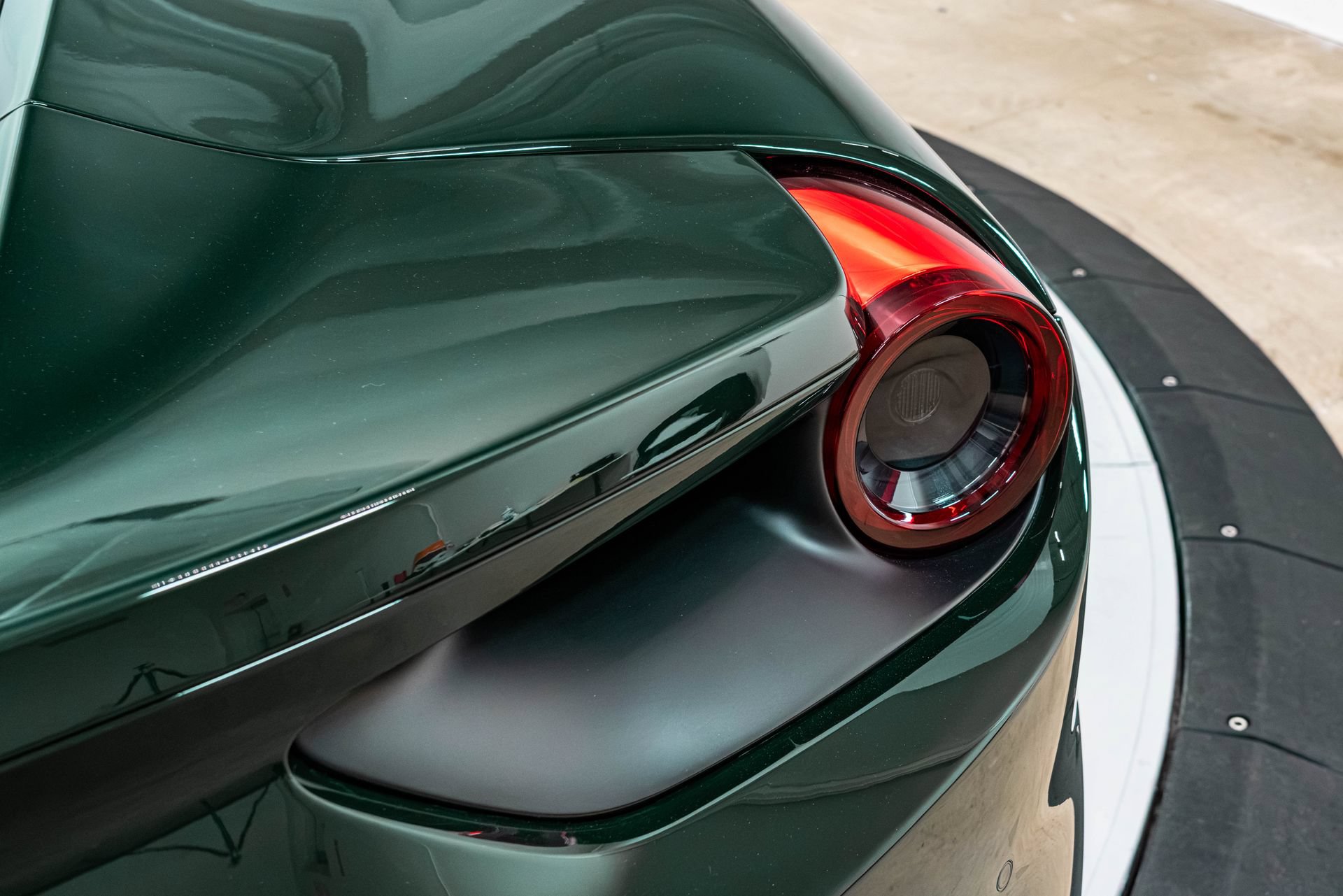 Certified 2018 Ferrari 488 GTB RWD image 53