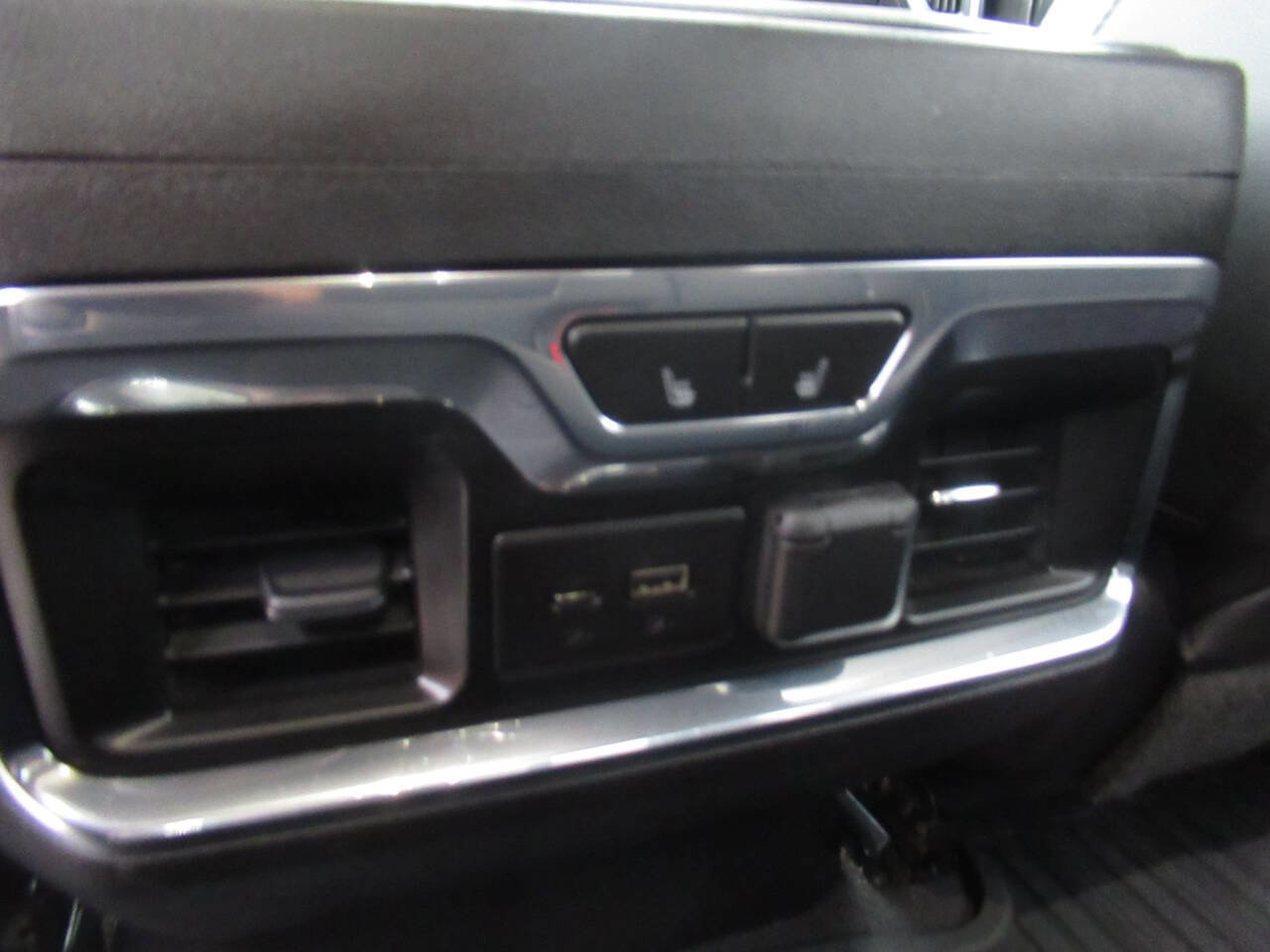 Used 2020 GMC Sierra 1500 AT4 image 17