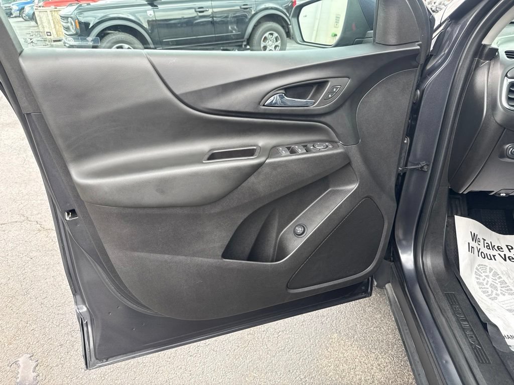 Used 2022 Chevrolet Equinox LT AWD/4WD image 11