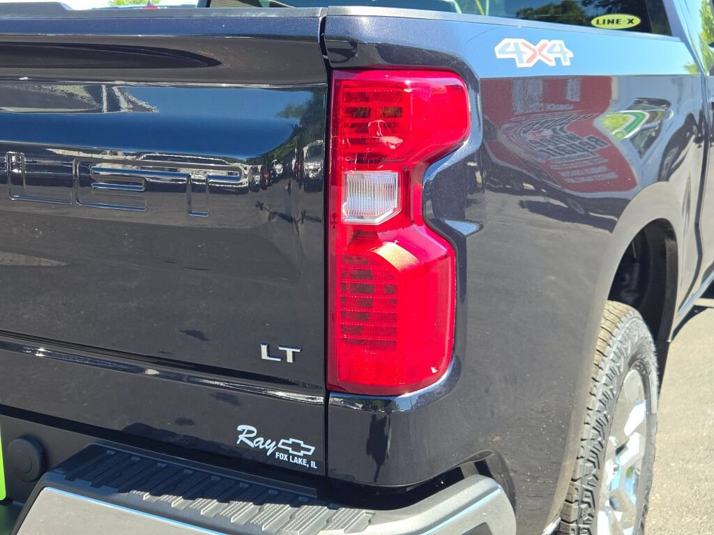 Certified 2023 Chevrolet Silverado 1500 LT AWD/4WD image 7