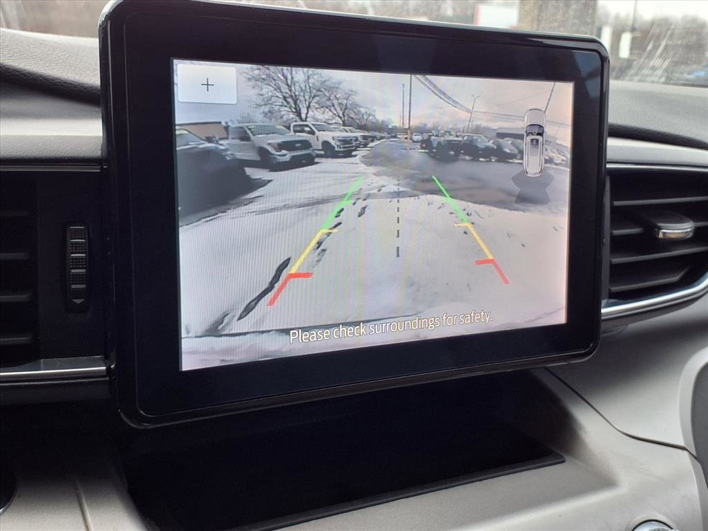 Used 2021 Ford Explorer XLT w/ Equipment Group 202A image 10