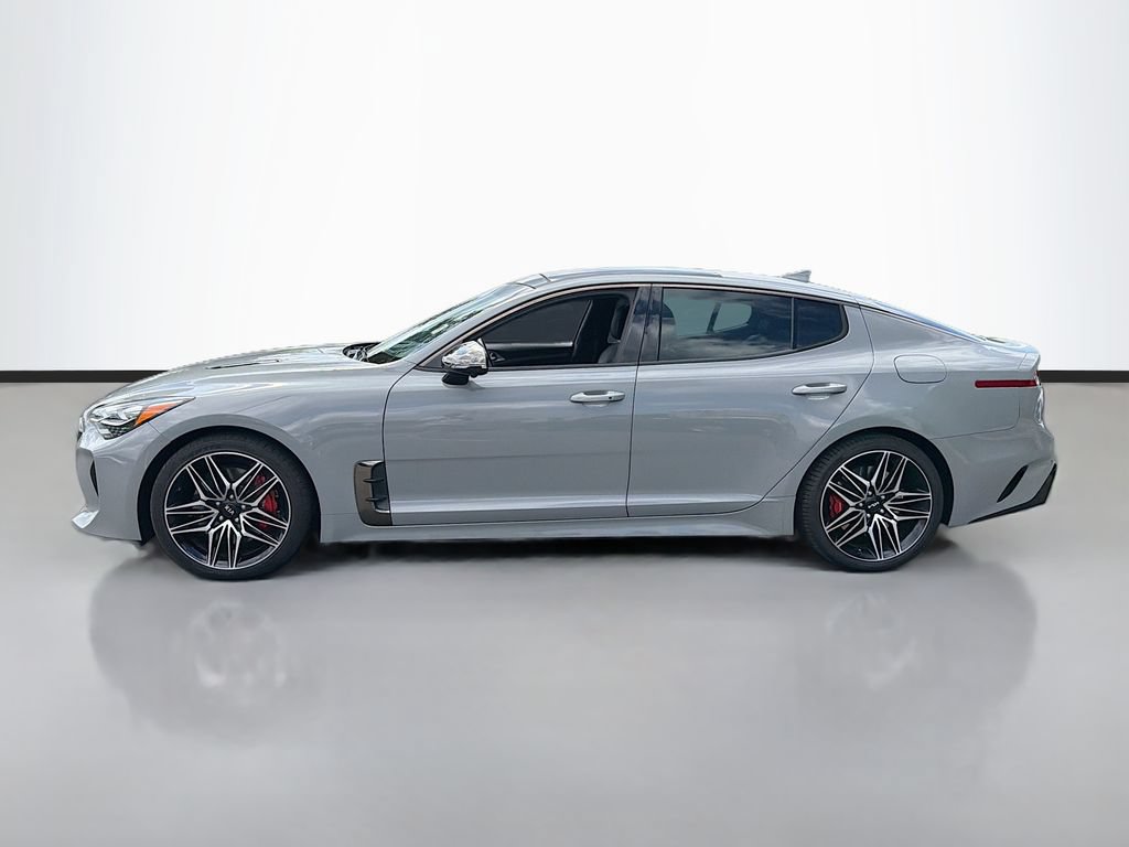 Used 2022 Kia Stinger GT2 AWD/4WD image 9