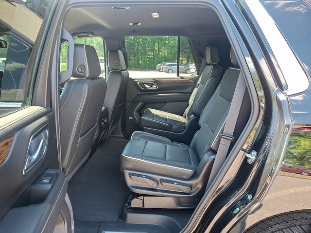 Used 2024 Chevrolet Tahoe Premier AWD/4WD image 12