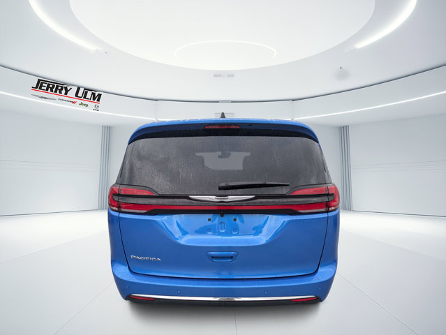 Certified 2026 Chrysler Pacifica Select FWD image 4