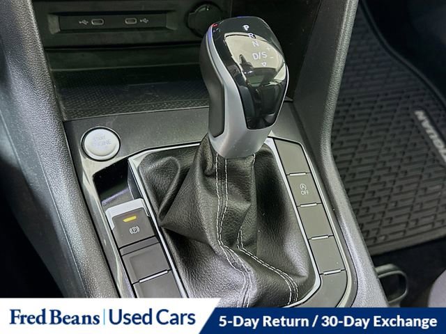 Used 2022 Volkswagen Tiguan SE image 16