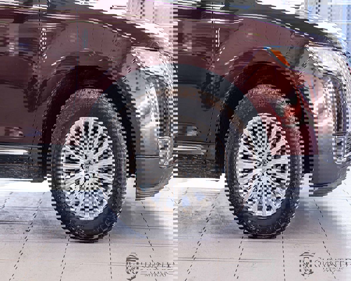 Used 2012 Lincoln MKX FWD image 9