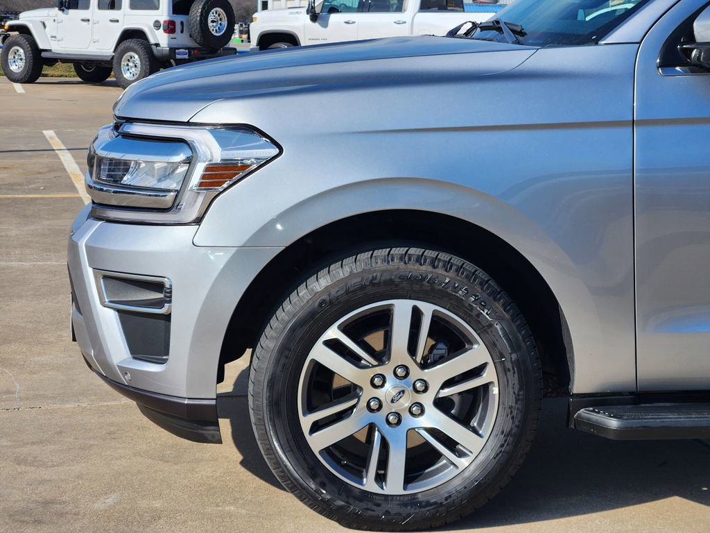 Certified 2024 Ford Expedition Limited image 9