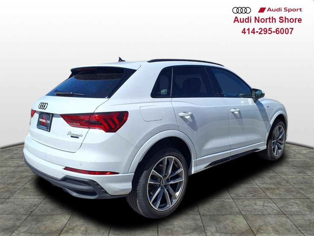 Used 2023 Audi Q3 2.0T Premium w/ Black Optic Sport Package AWD/4WD image 2