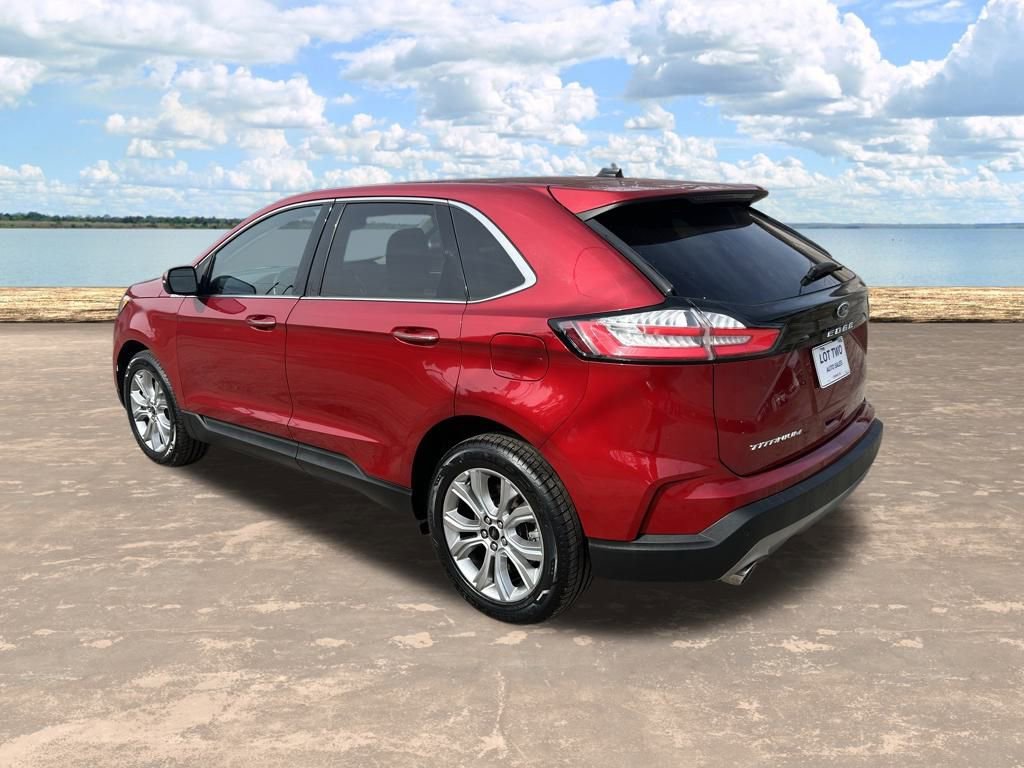 Used 2024 Ford Edge Titanium image 11