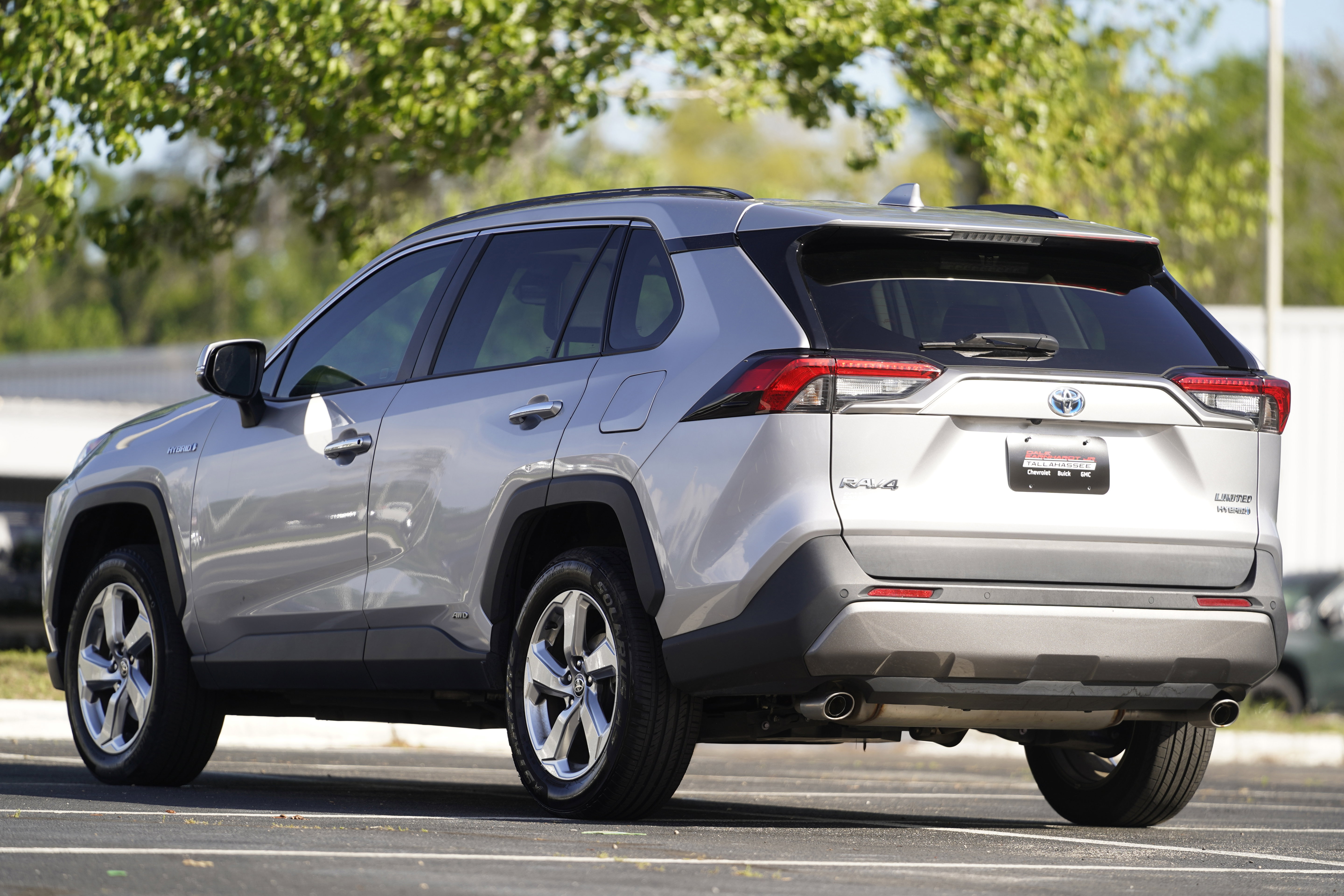 Used 2021 Toyota RAV4 Limited AWD/4WD image 3