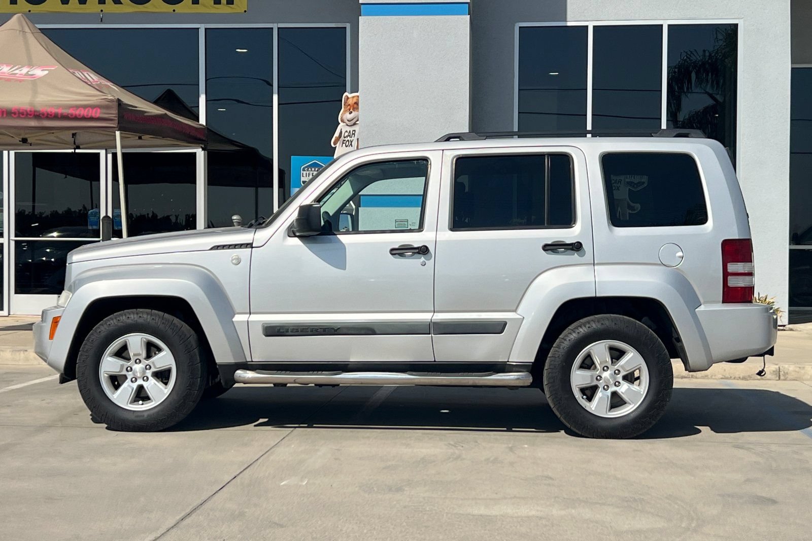 Used 2010 Jeep Liberty Sport w/ Popular Equipment Group AWD/4WD image 8