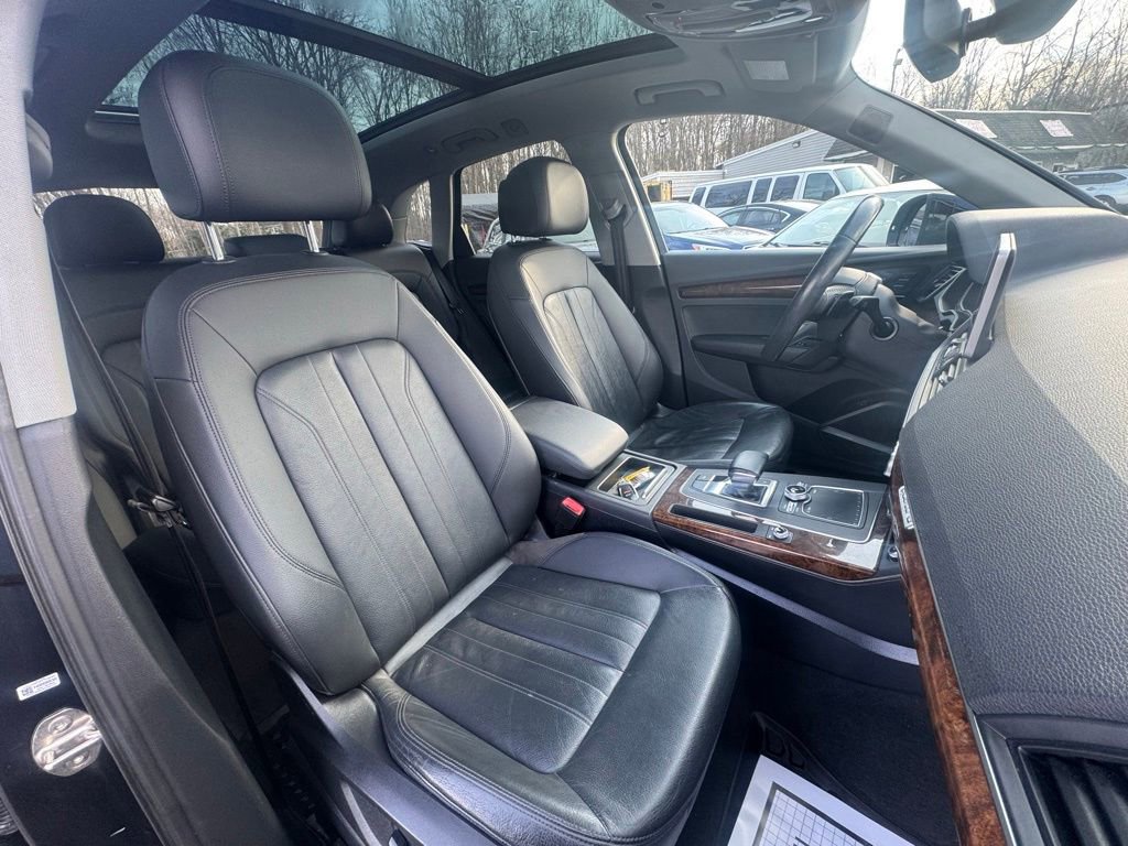 Used 2018 Audi Q5 2.0T Premium Plus w/ Premium Plus Package image 19