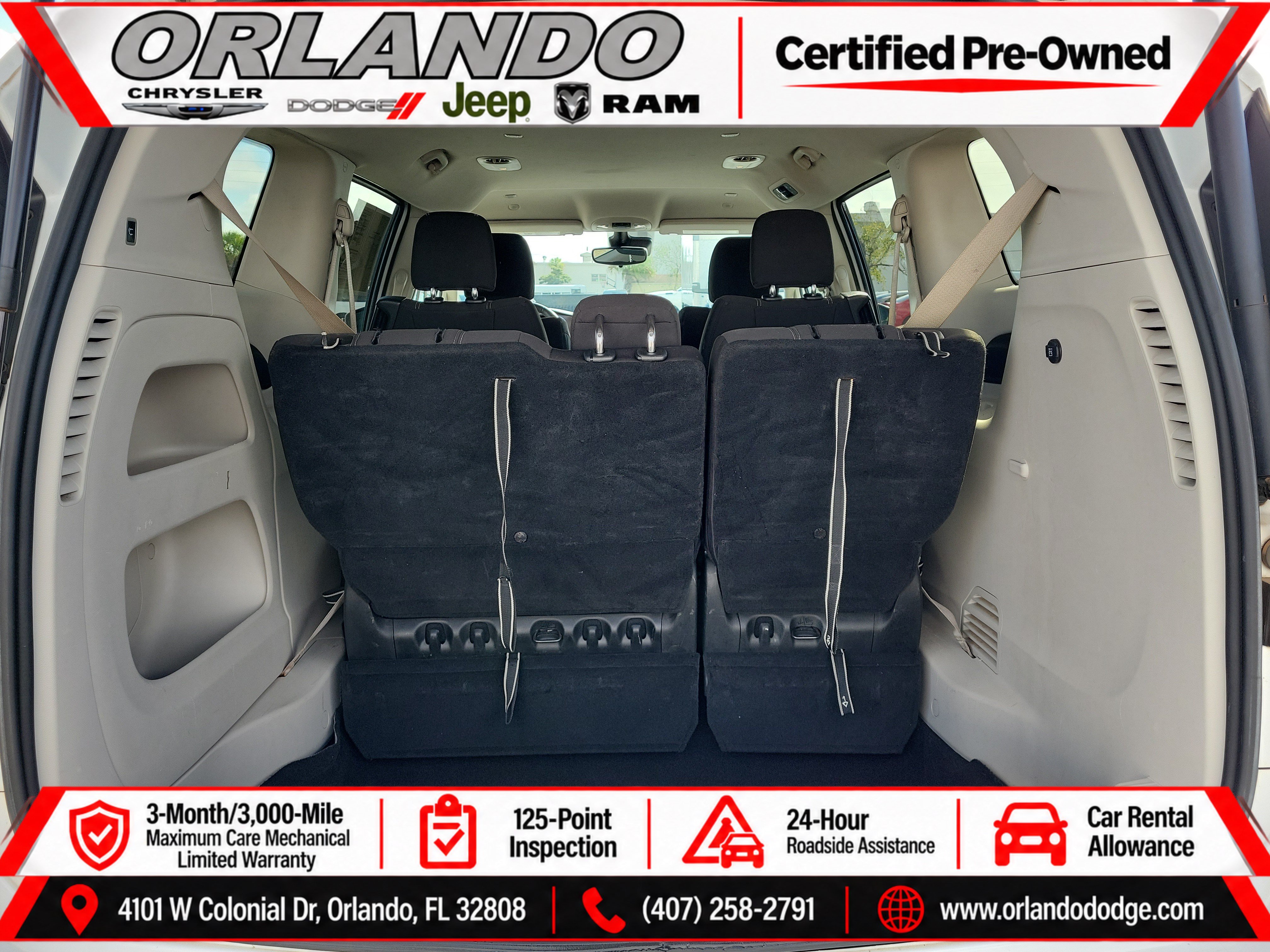 Used 2023 Chrysler Voyager LX FWD image 11