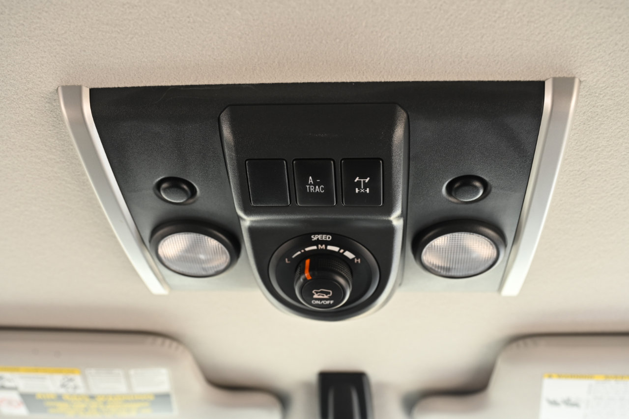 Used 2013 Toyota FJ Cruiser 4WD image 20