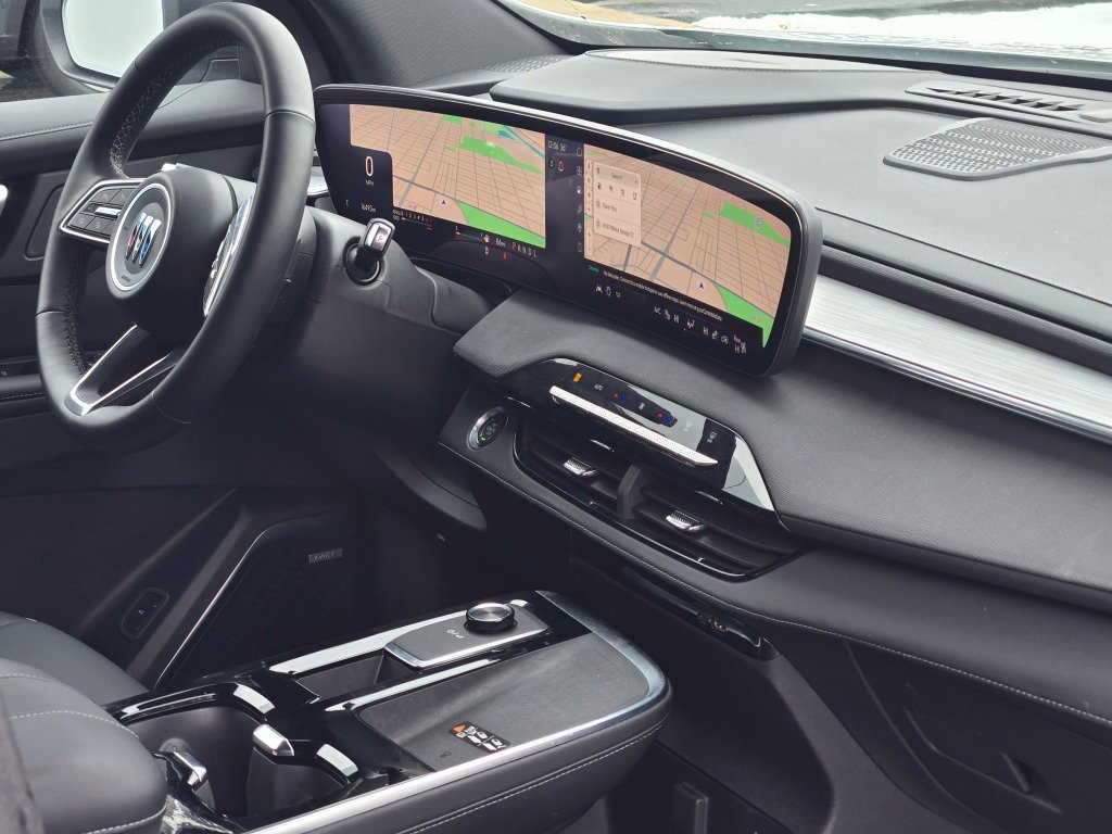 Certified 2025 Buick Enclave Preferred image 9