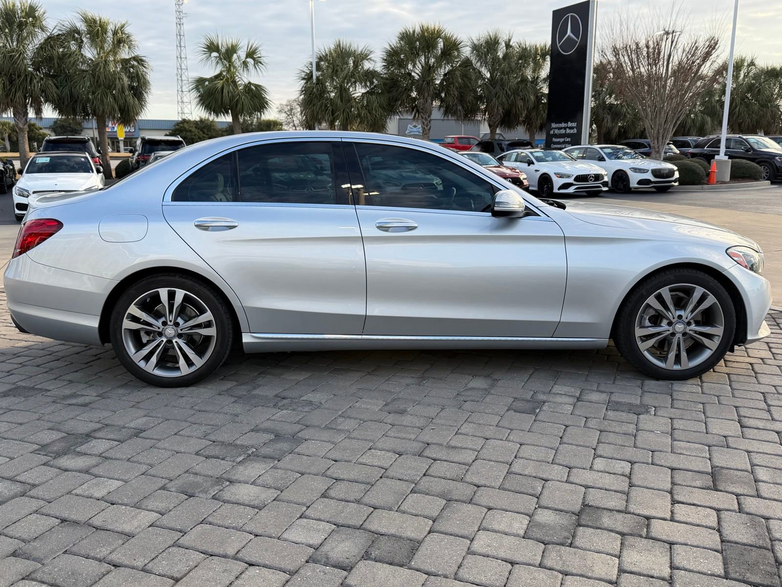 Used 2017 Mercedes-Benz C 300 Sedan image 8