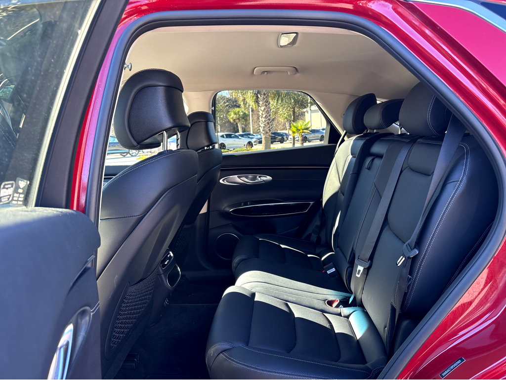 Used 2025 Genesis GV70 2.5T image 25