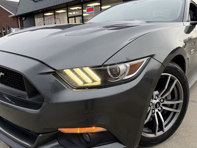 Used 2015 Ford Mustang GT image 19