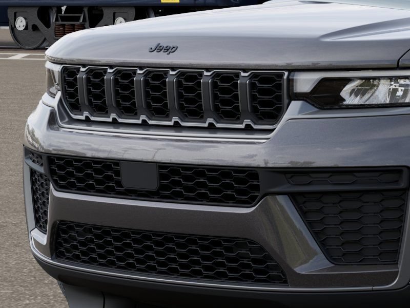 New 2026 Jeep Grand Cherokee Altitude RWD image 11