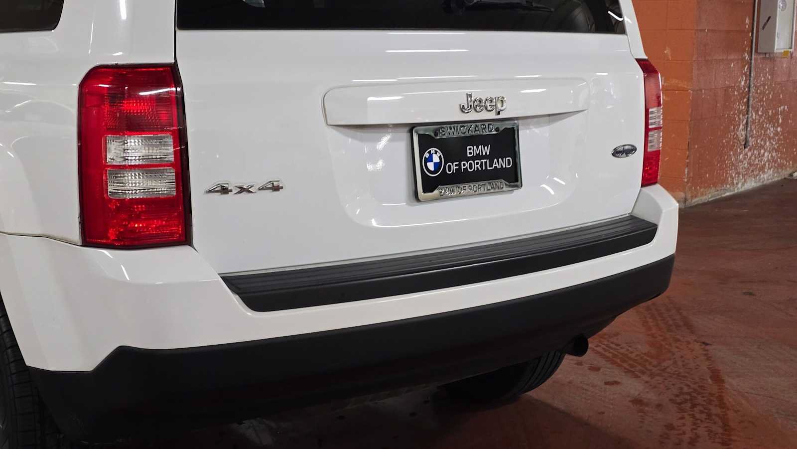 Used 2015 Jeep Patriot High Altitude AWD/4WD image 13