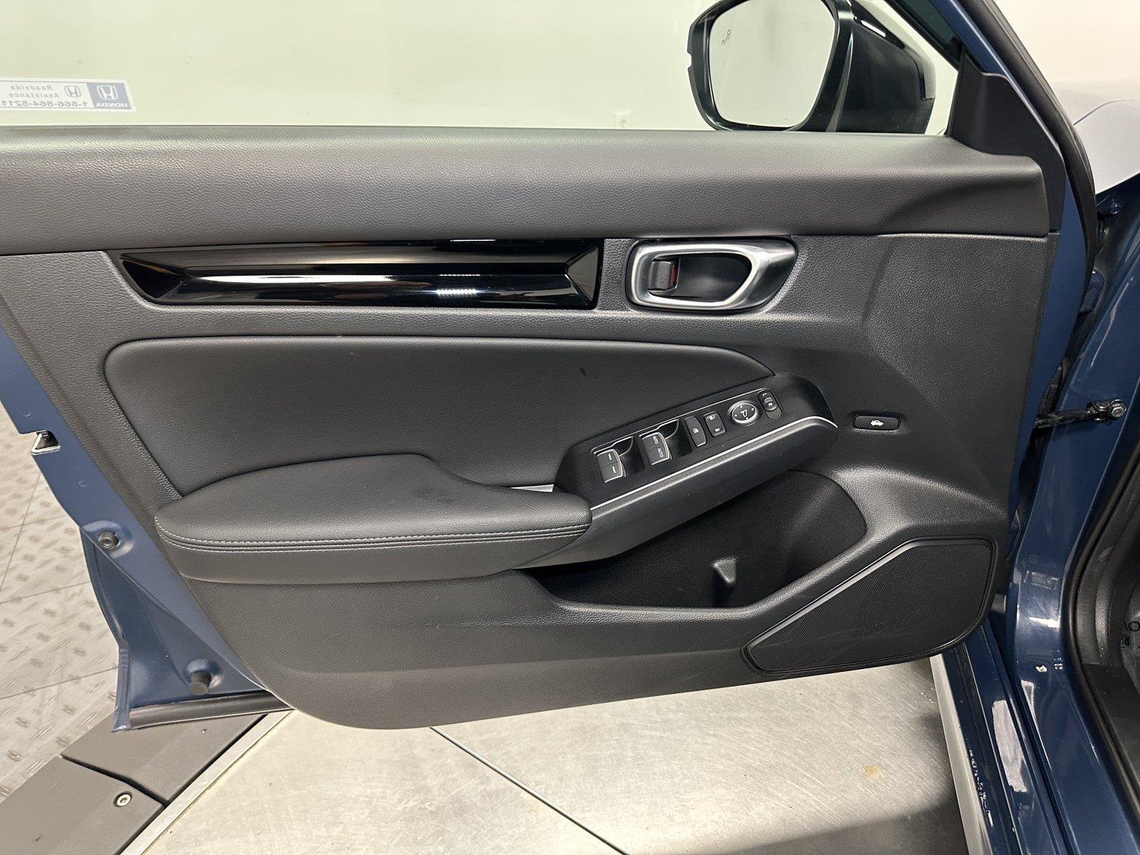 Used 2025 Honda Civic Sport Touring image 20