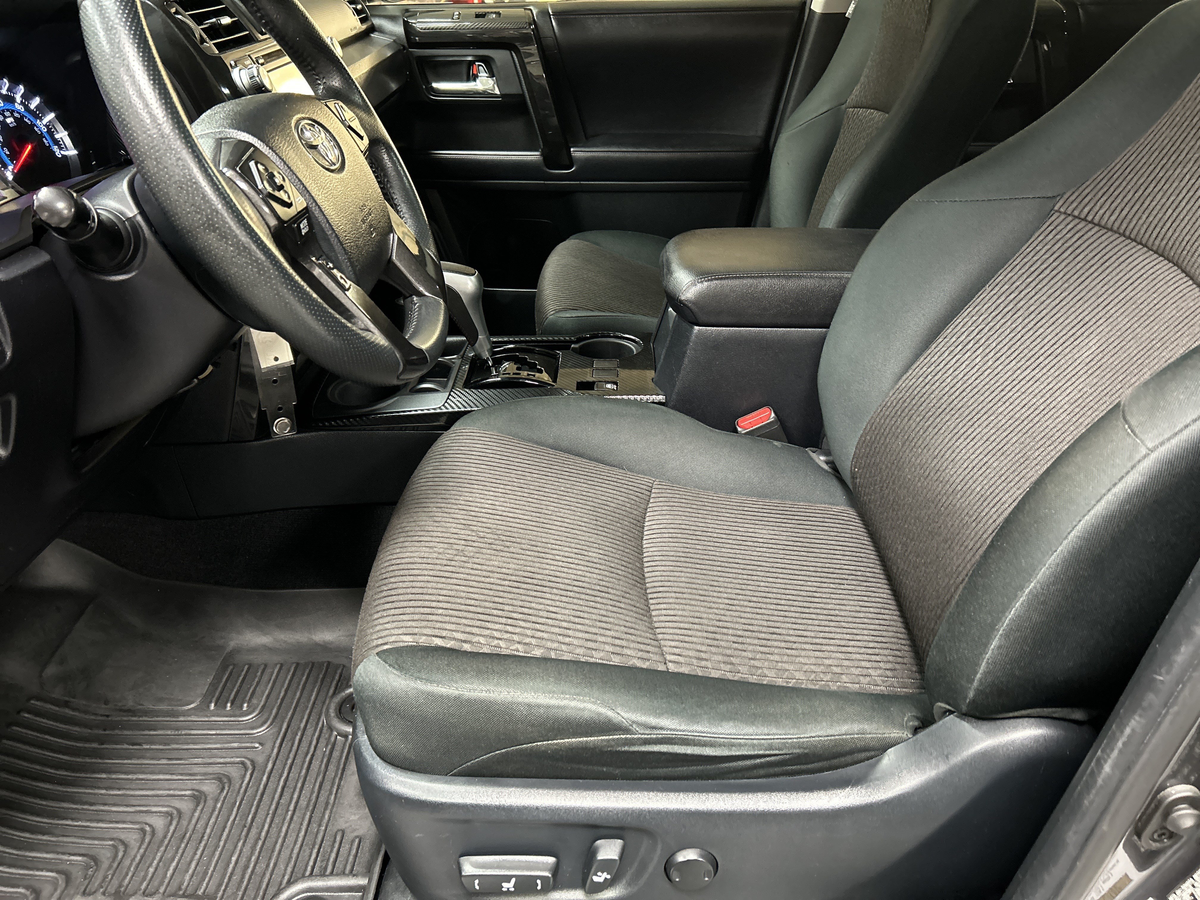 Used 2019 Toyota 4Runner TRD Off-Road AWD/4WD image 16