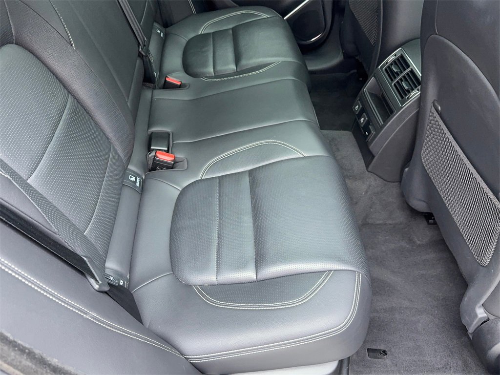 Used 2024 Jaguar F-PACE R-Dynamic S image 51