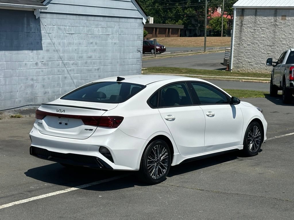 Used 2022 Kia Forte GT-Line w/ GT-Line Technology Package FWD image 9