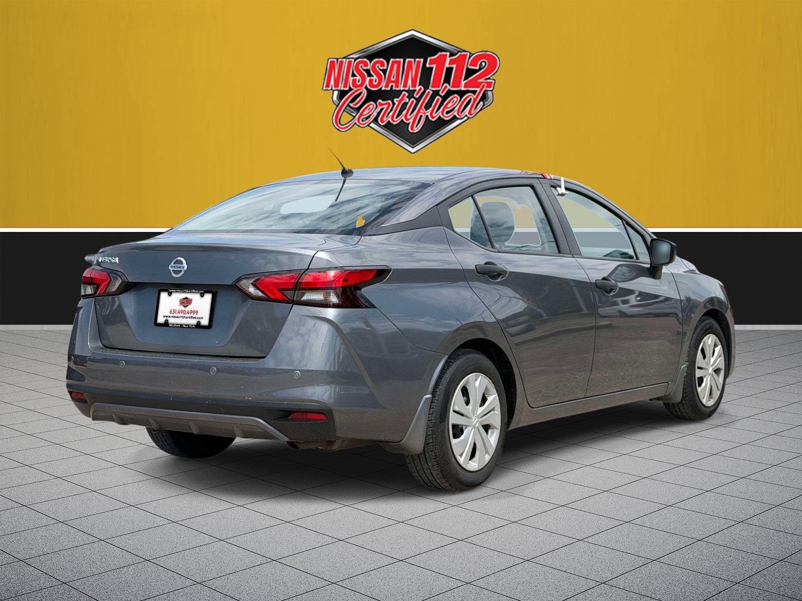 Used 2022 Nissan Versa S w/ Trunk Package FWD image 4