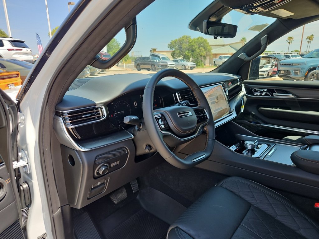 New 2026 Jeep Grand Wagoneer Summit AWD/4WD image 14