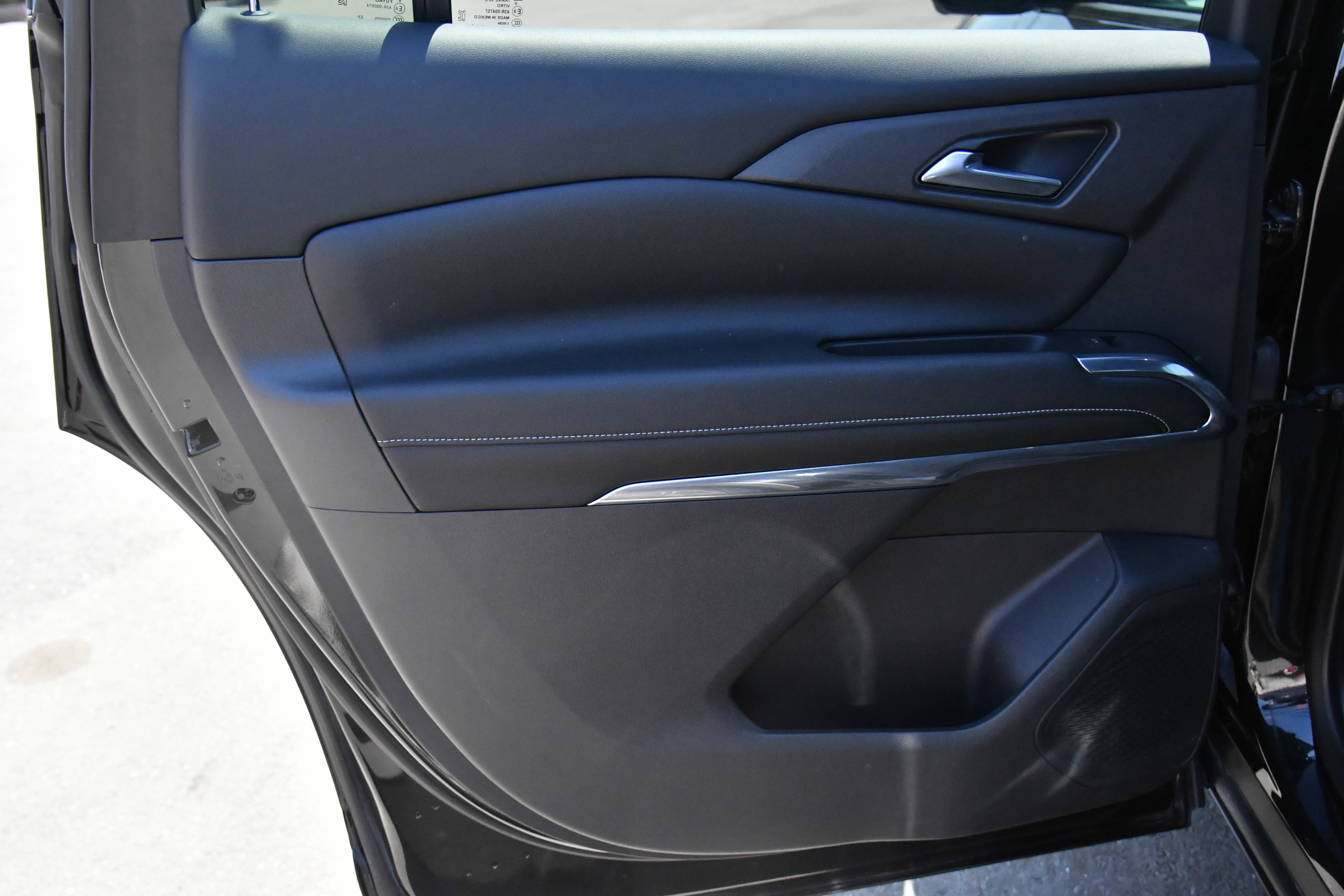 Used 2024 Chevrolet Traverse LT image 41