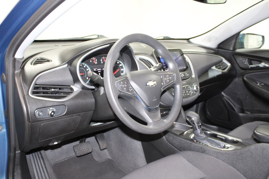 Used 2024 Chevrolet Malibu LT image 21
