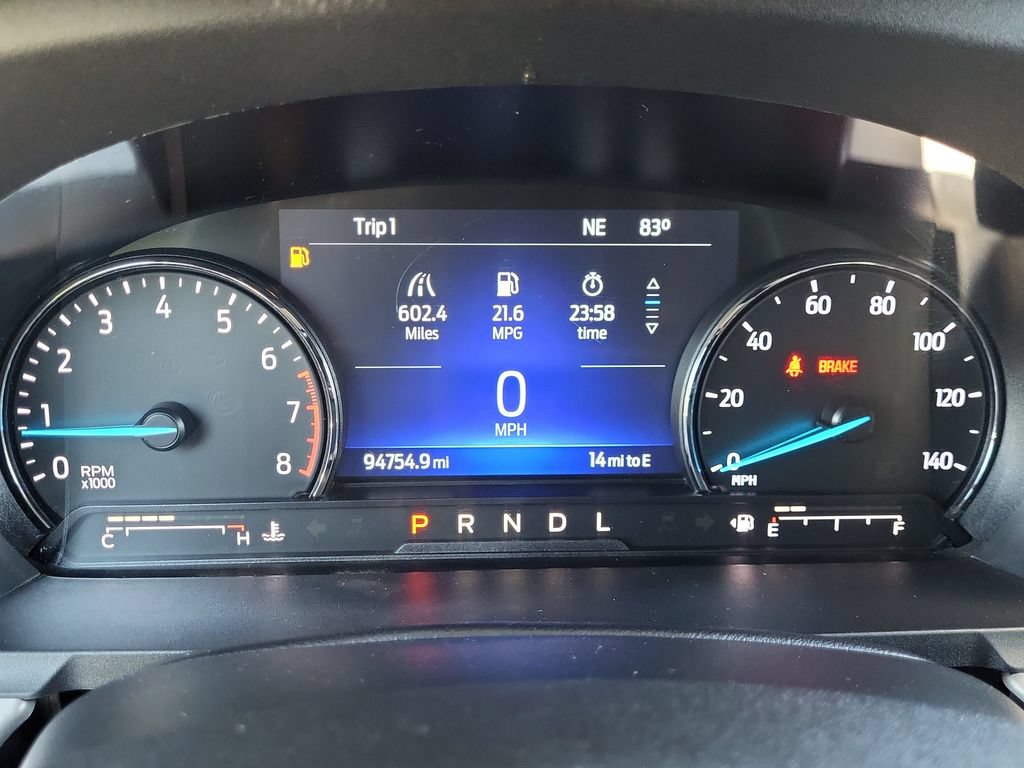 Used 2023 Ford Explorer XLT AWD/4WD image 25
