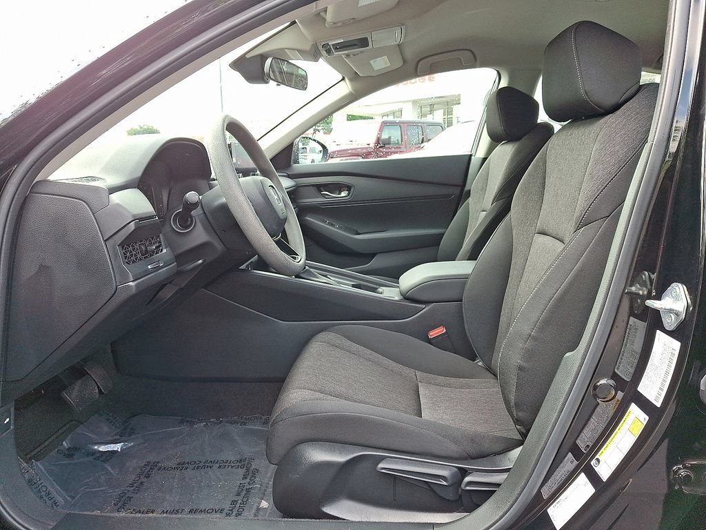 Used 2023 Honda Accord LX image 13