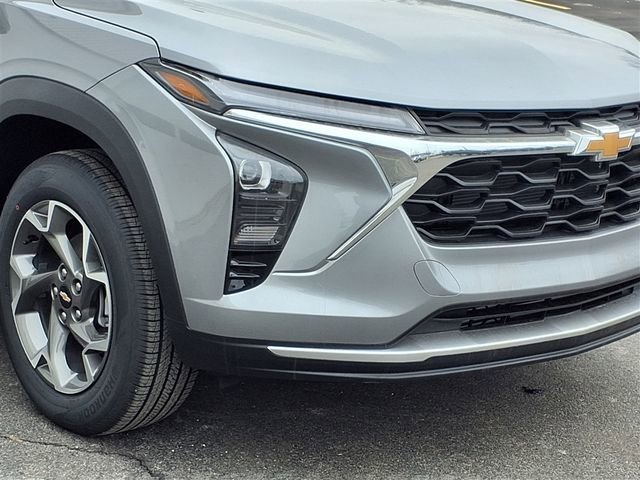 New 2026 Chevrolet Trax LT w/ LT Convenience Package FWD image 23