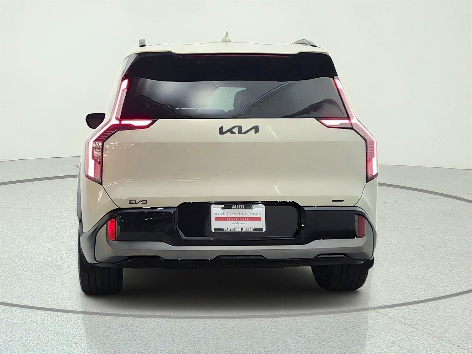 Used 2024 Kia EV9 GT-Line AWD/4WD image 6