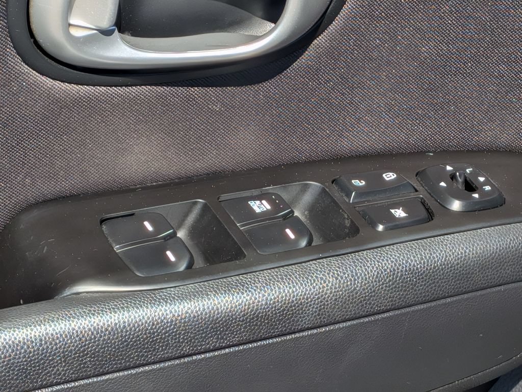 Used 2015 Kia Soul FWD image 14