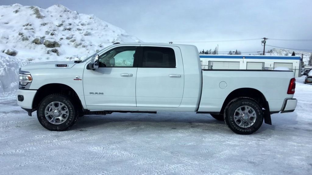 Used 2024 RAM 3500 Laramie w/ Towing Technology Group AWD/4WD image 5