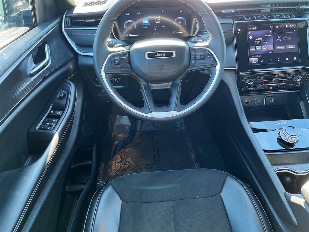Used 2024 Jeep Grand Cherokee L Altitude image 22