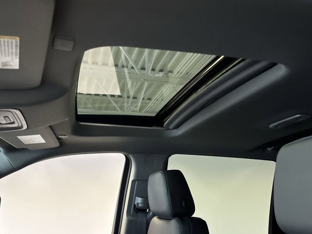 New 2025 GMC Sierra 2500 SLT w/ SLT Premium Package image 23