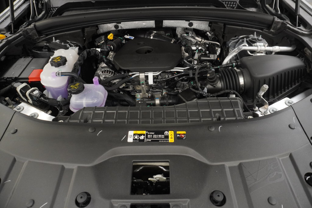 New 2026 Jeep Grand Cherokee Altitude AWD/4WD image 37