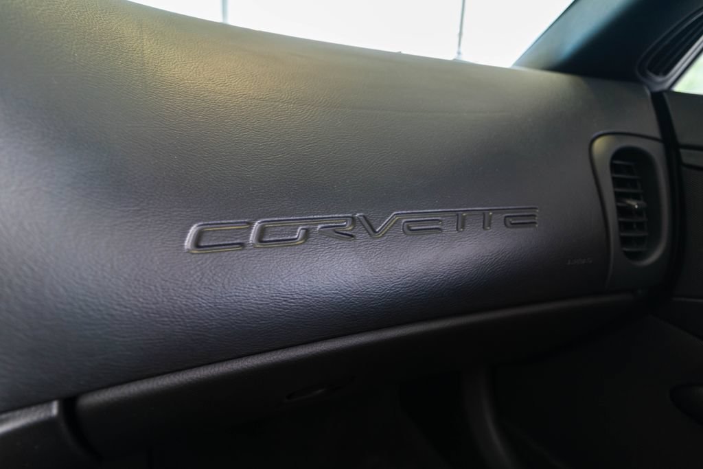 Used 2013 Chevrolet Corvette 427 w/ 1SB Preferred Equipment Group RWD image 39