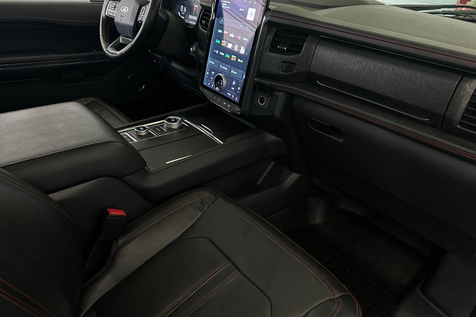 Used 2022 Ford Expedition Max Limited AWD/4WD image 35