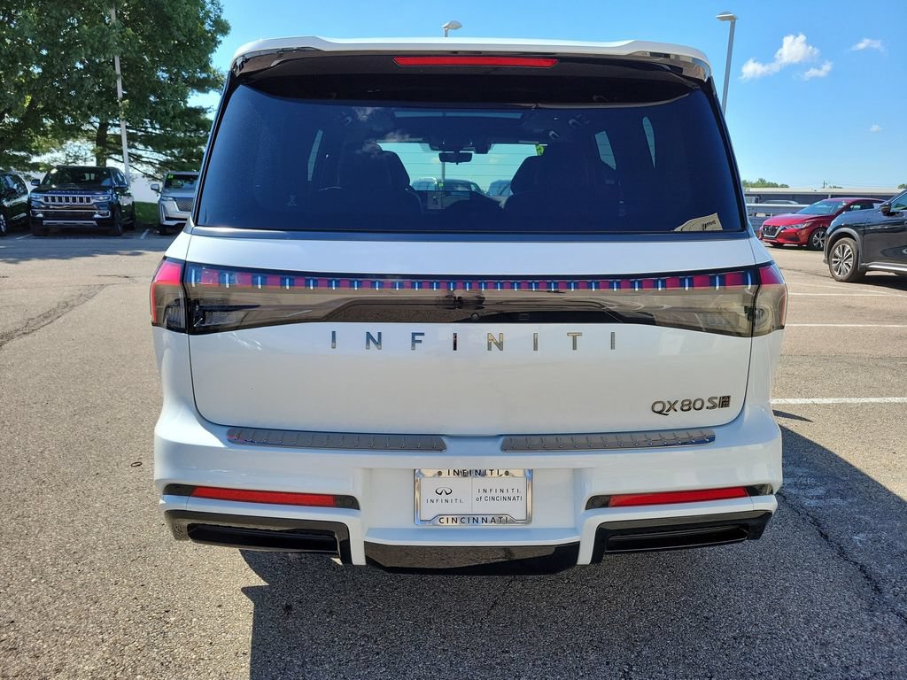 Used 2026 INFINITI QX80 4WD w/ Sport Exterior Package image 4