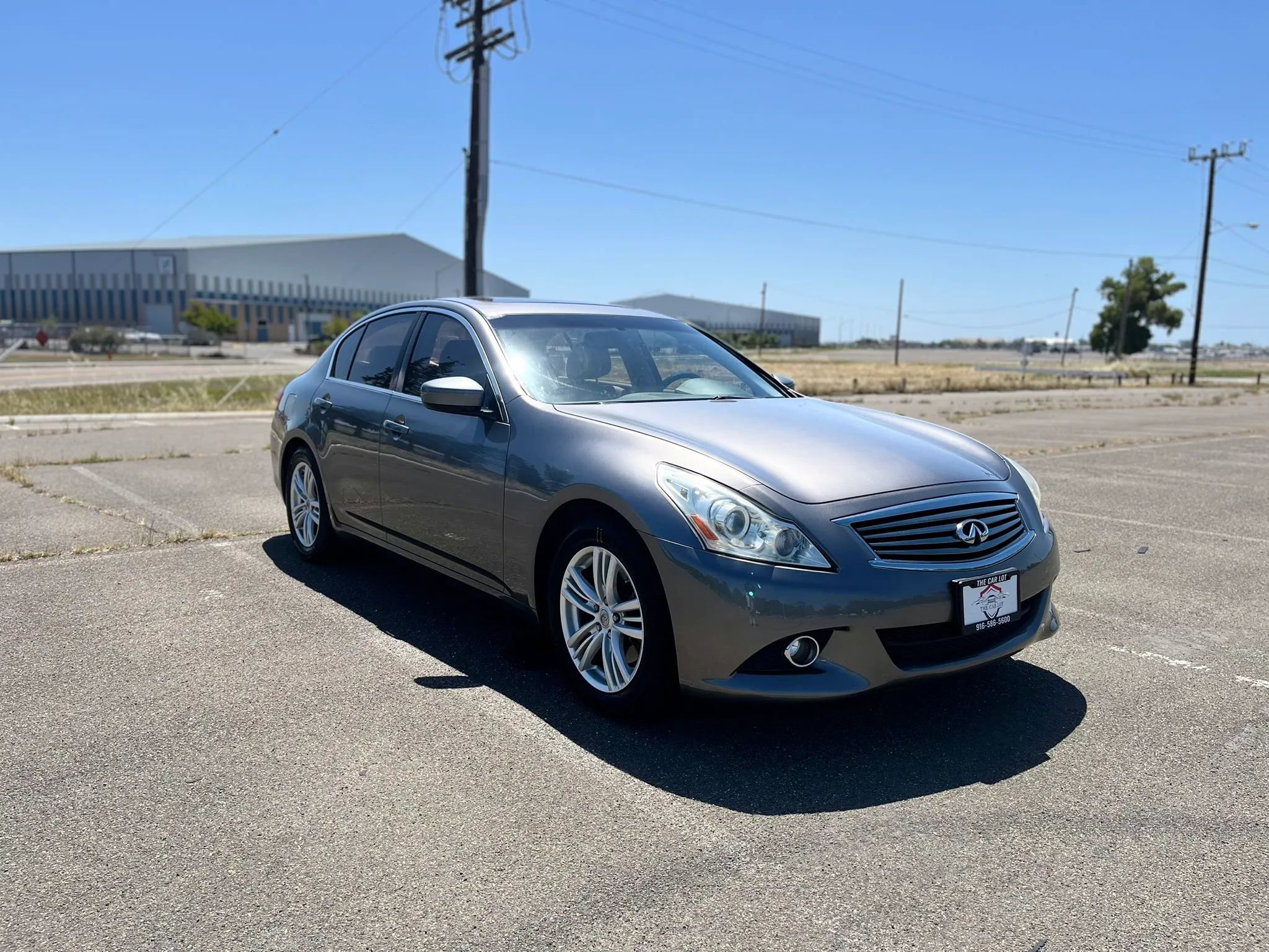Used 2013 INFINITI G37 Journey w/ Premium Pkg RWD image 3