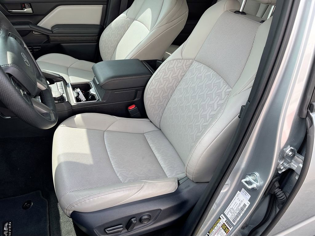 Used 2024 Toyota Tacoma Limited w/ Limited Package (LT) AWD/4WD image 20
