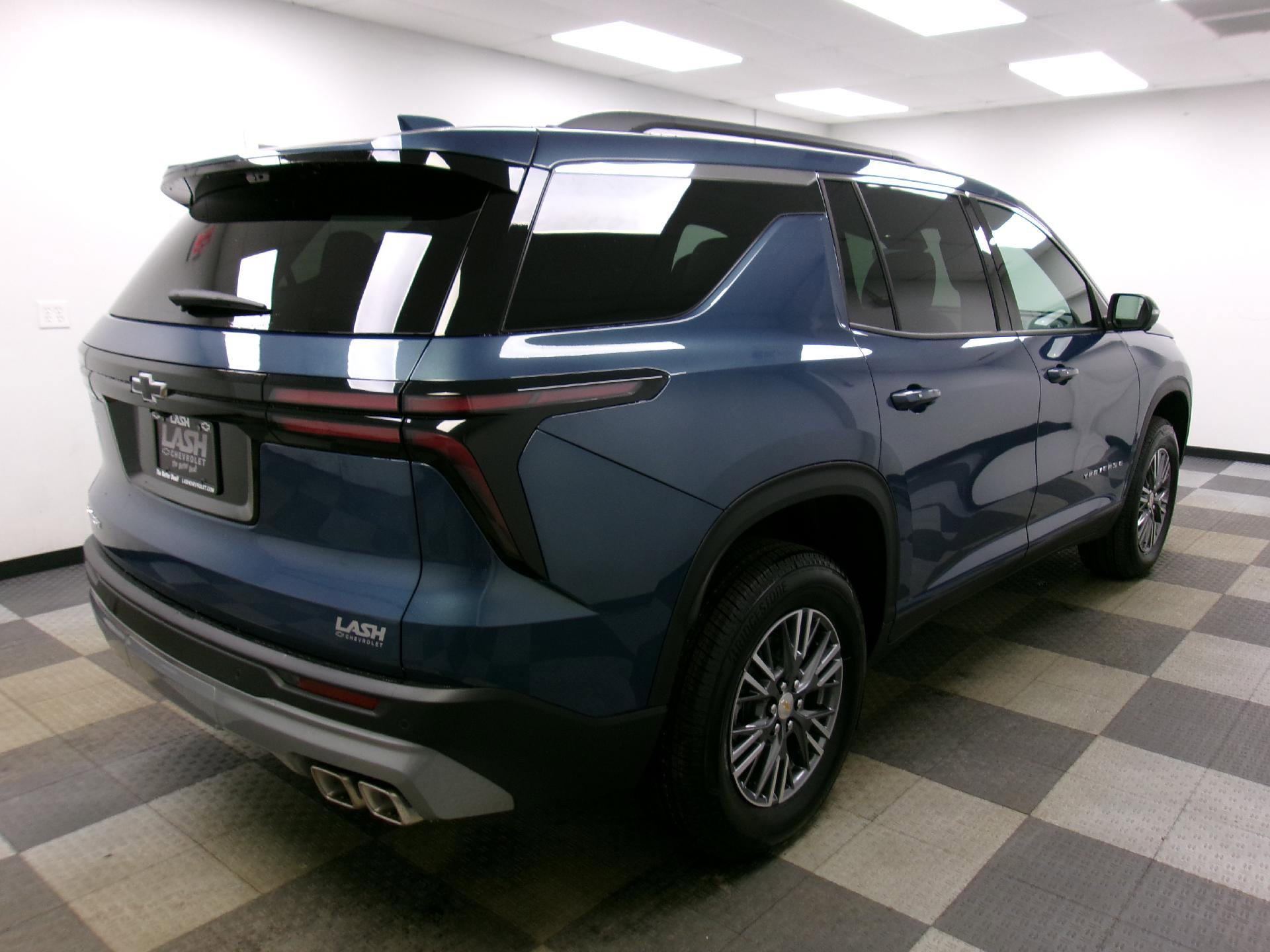 New 2026 Chevrolet Traverse LT w/ Driver Confidence Package image 14